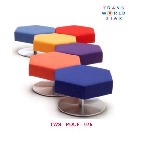 TWS-POUF-076